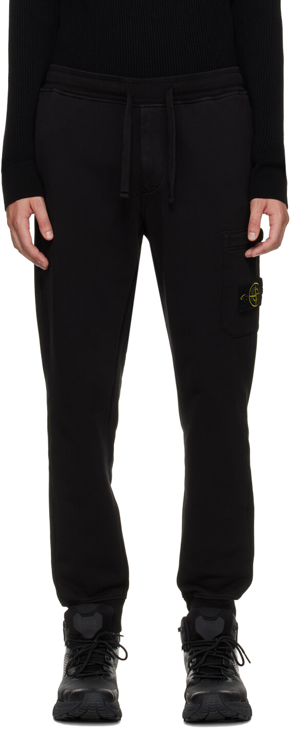 

Черные спортивные штаны на кулиске Stone Island