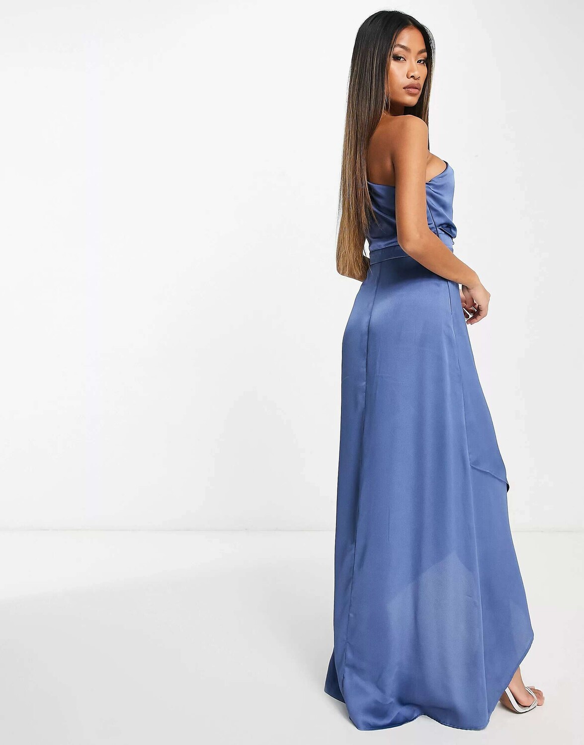 

Темно-синее платье макси на одно плечо TFNC Bridesmaid