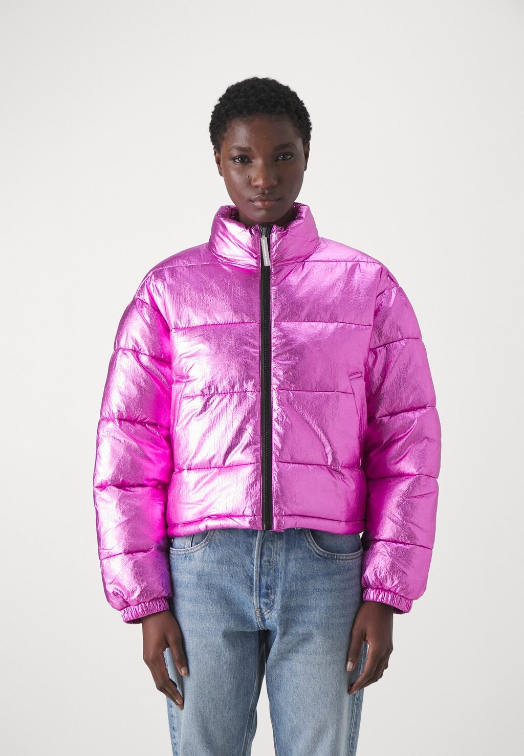 

Куртка Stieglitz AVILYN PUFFER, цвет shiny pink