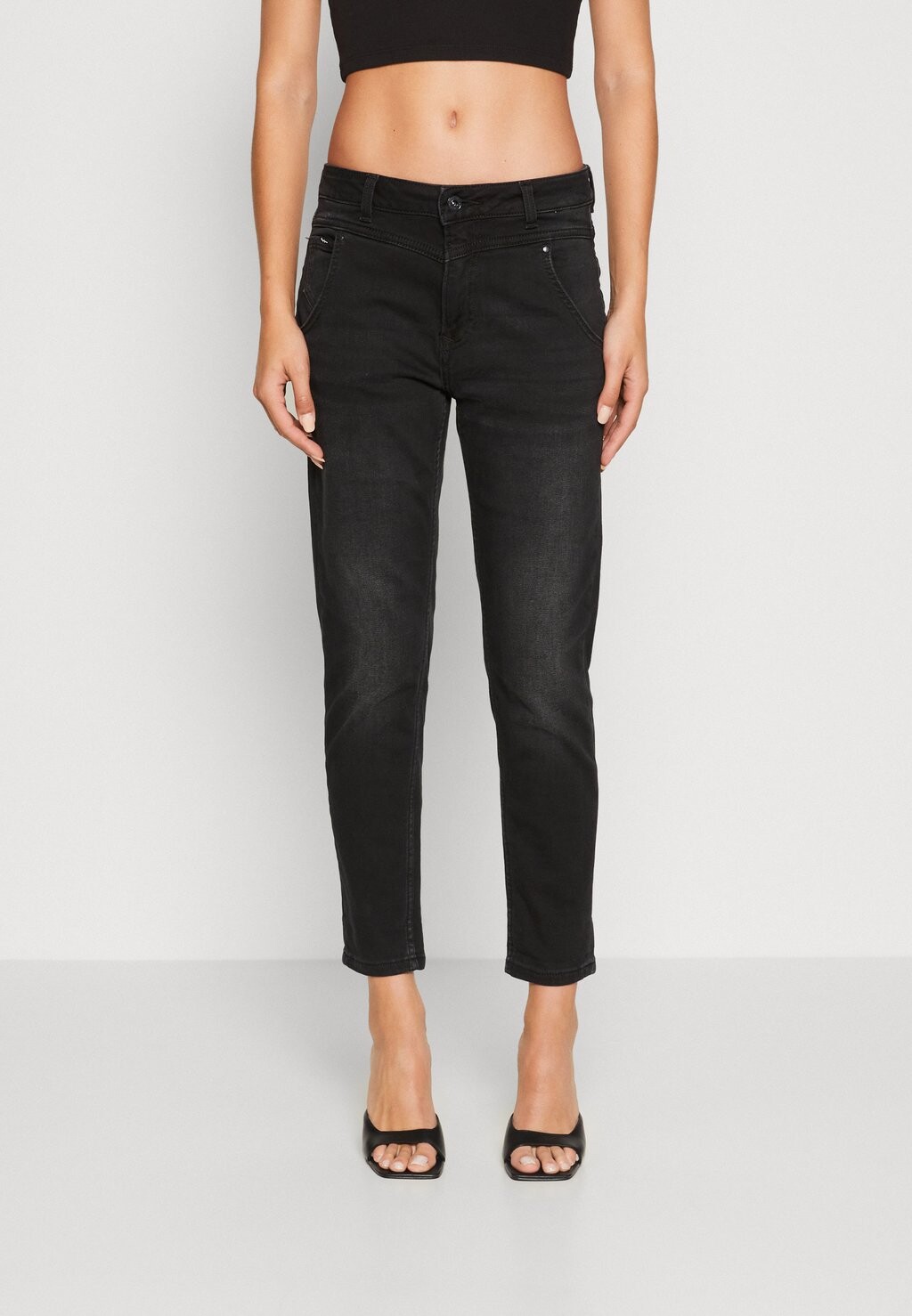 

Джинсы Slim fit Pepe Jeans