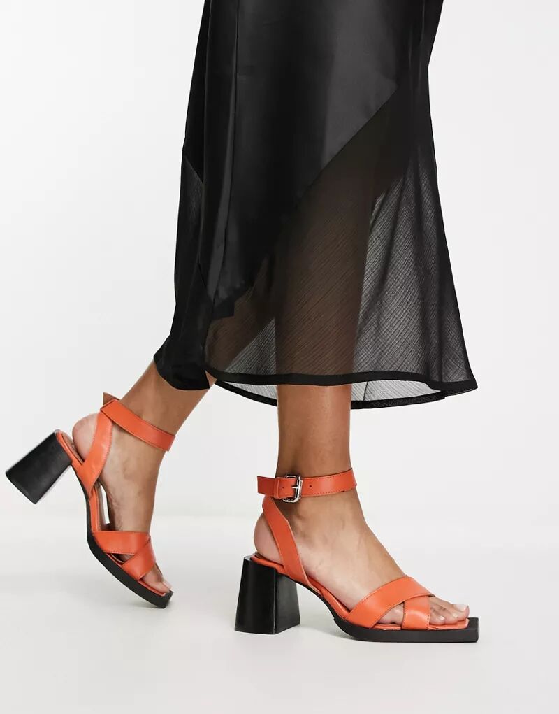 Оранжевые кожаные босоножки на каблуке Asra Exclusive Joule