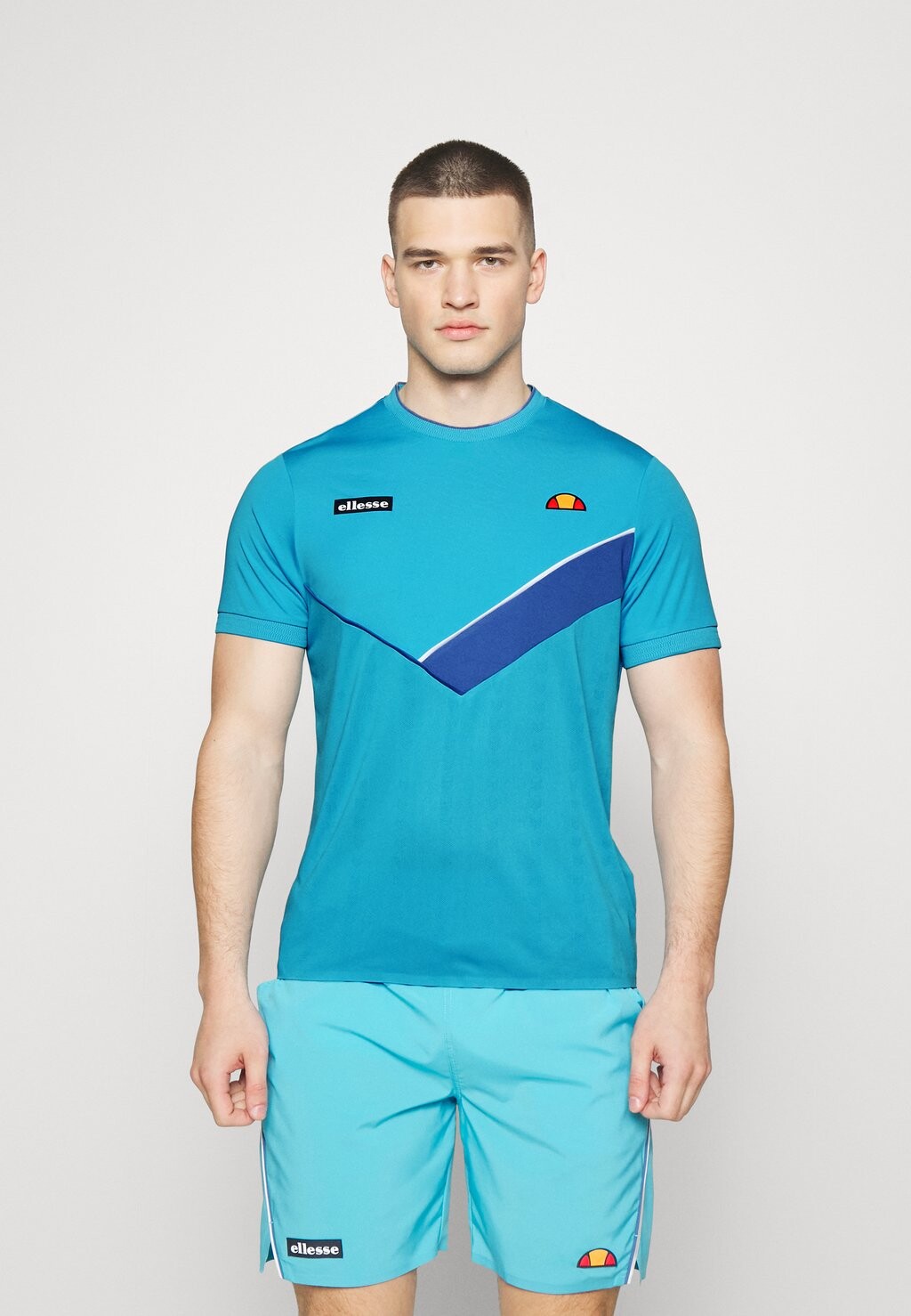 

Футболка Ellesse