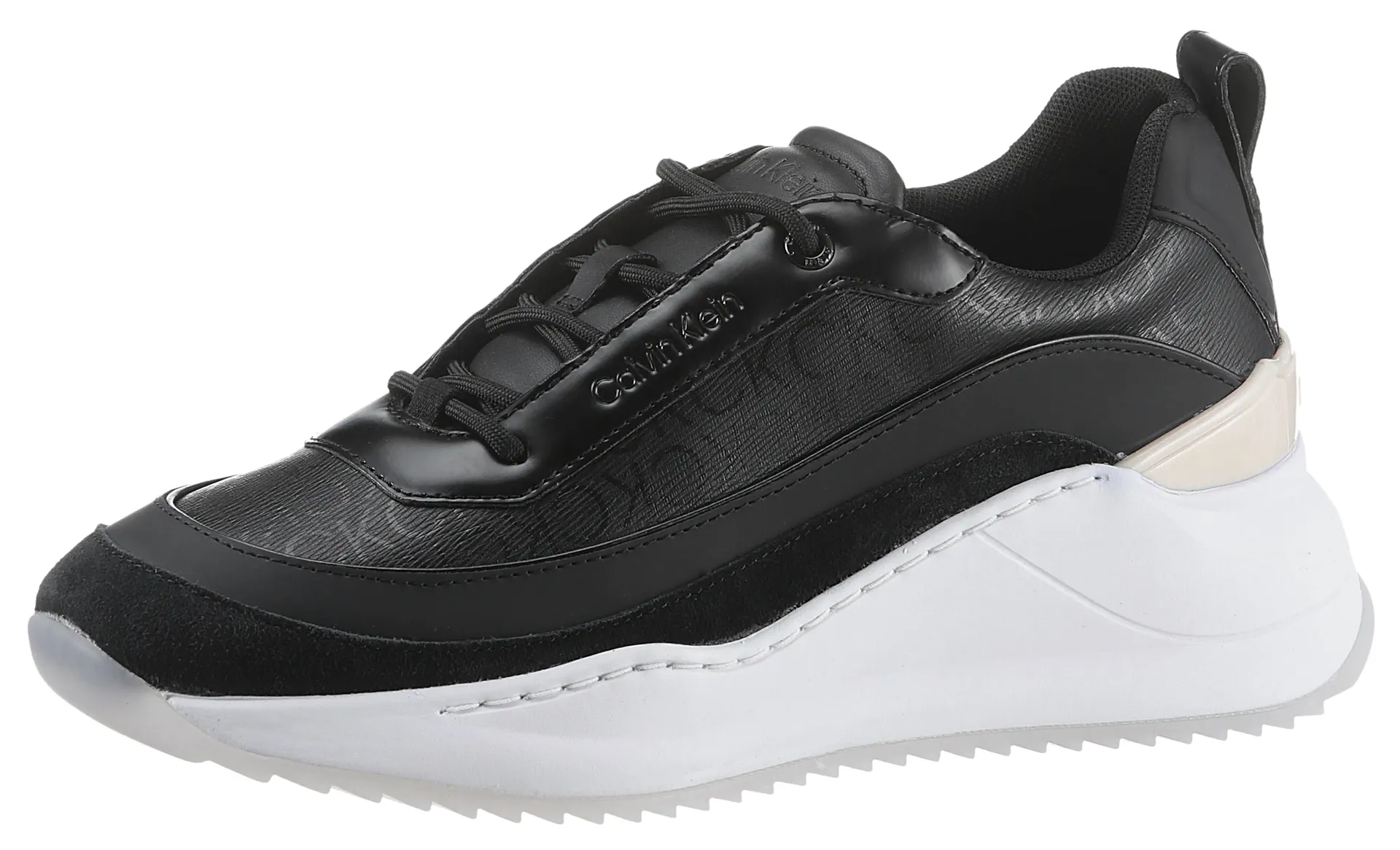 

Кроссовки на танкетке Calvin Klein "INTERN WEDGE LACE UP - EPI MONO", спортивного вида, повседневная обувь, полуботинки, туфли на шнуровке, черный
