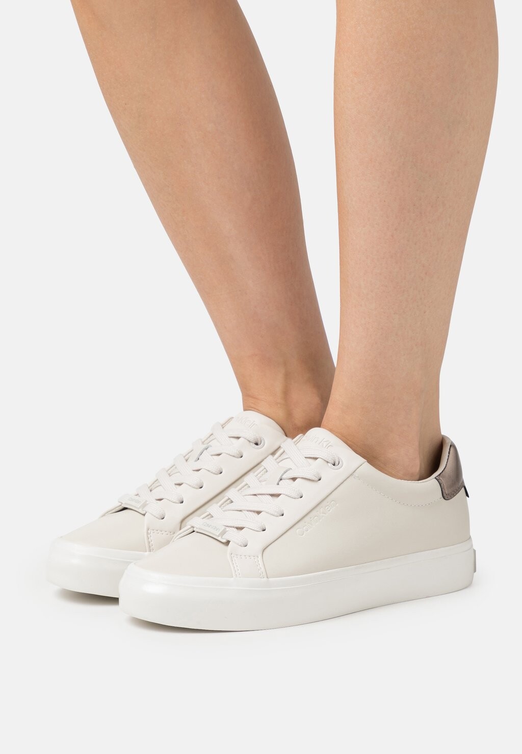 

Низкие кроссовки VULC LACE UP Calvin Klein, темно-бежевый