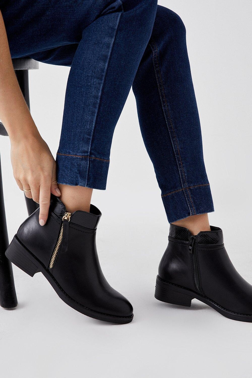 

Хорошо для подошвы: ботильоны Mira из смешанного материала на молнии Dorothy Perkins, черный