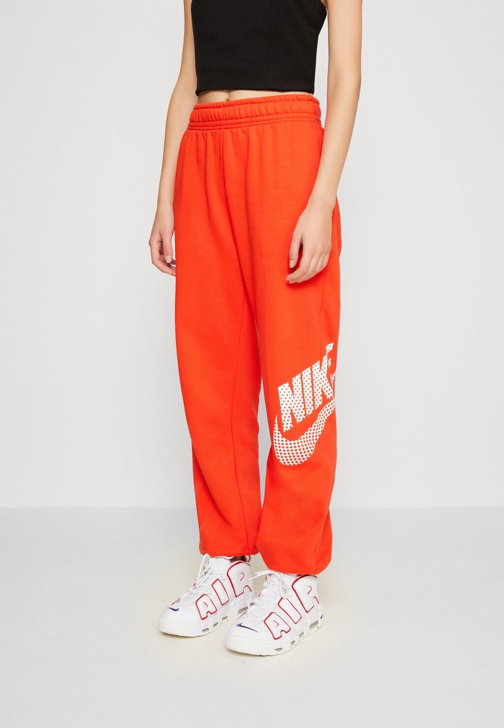 

Спортивные брюки Nike