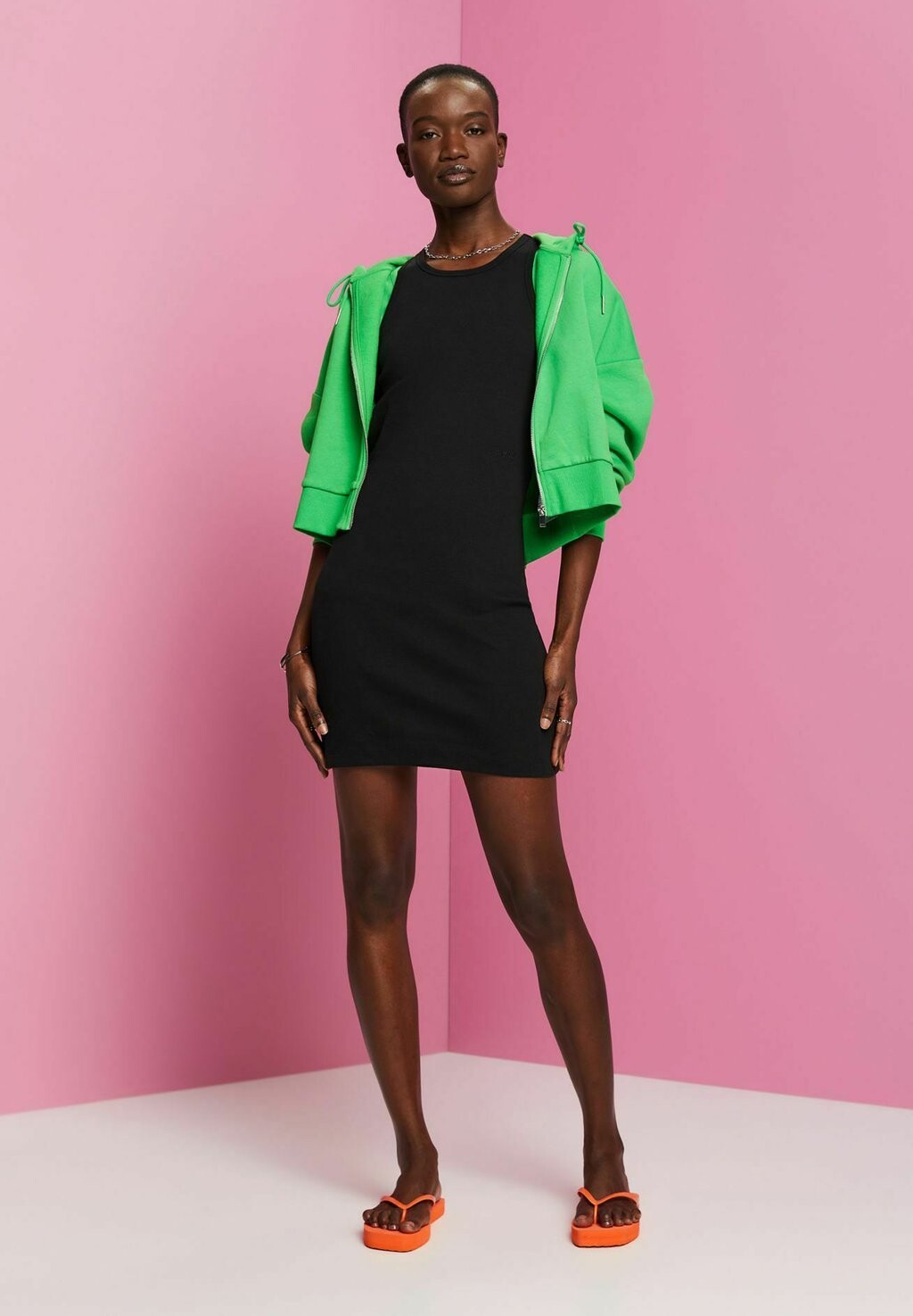 

Платье прямого кроя Esprit, черный
