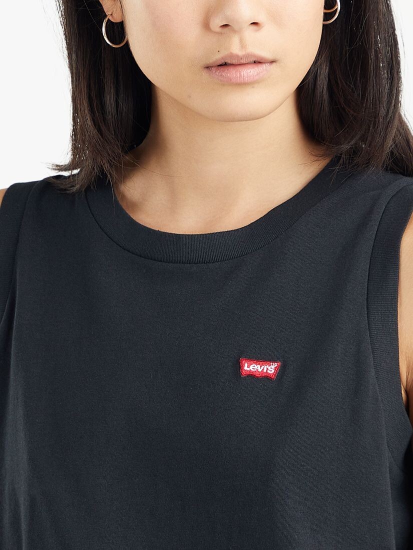 

Простая майка Levi's Dara, черная