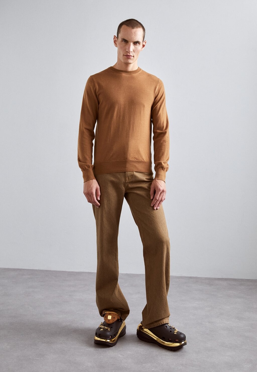 

Джинсы Bootcut Filippa K, тростниково-коричневый