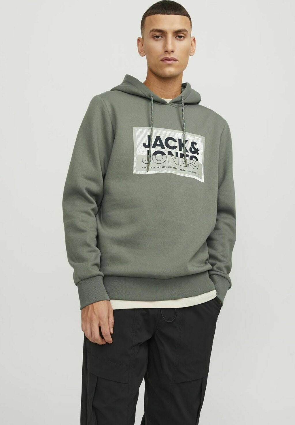 

Толстовка Jack & Jones, зеленый