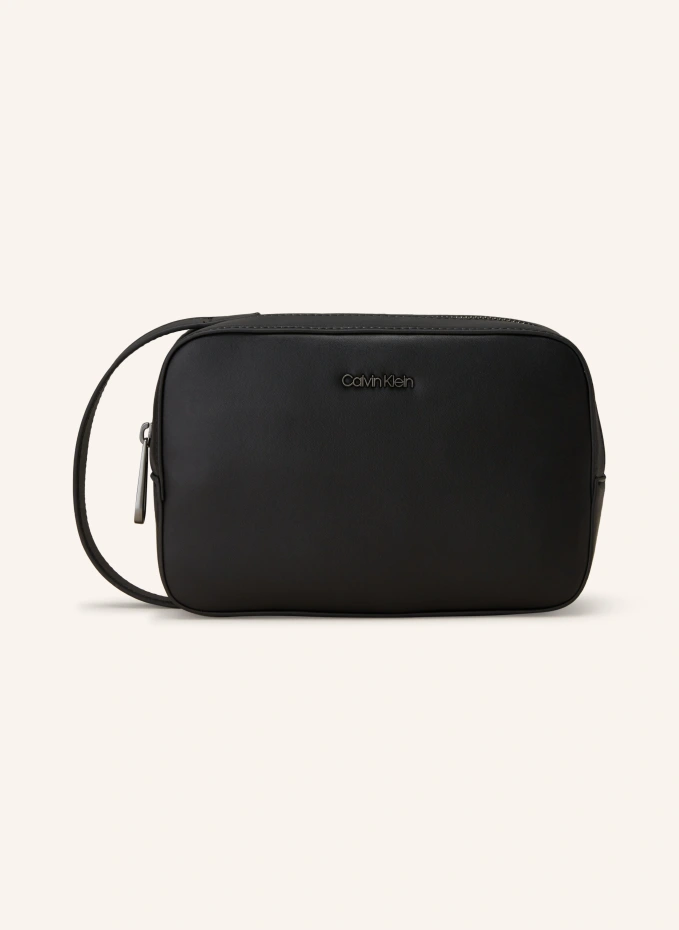 

Несессер Calvin Klein, черный