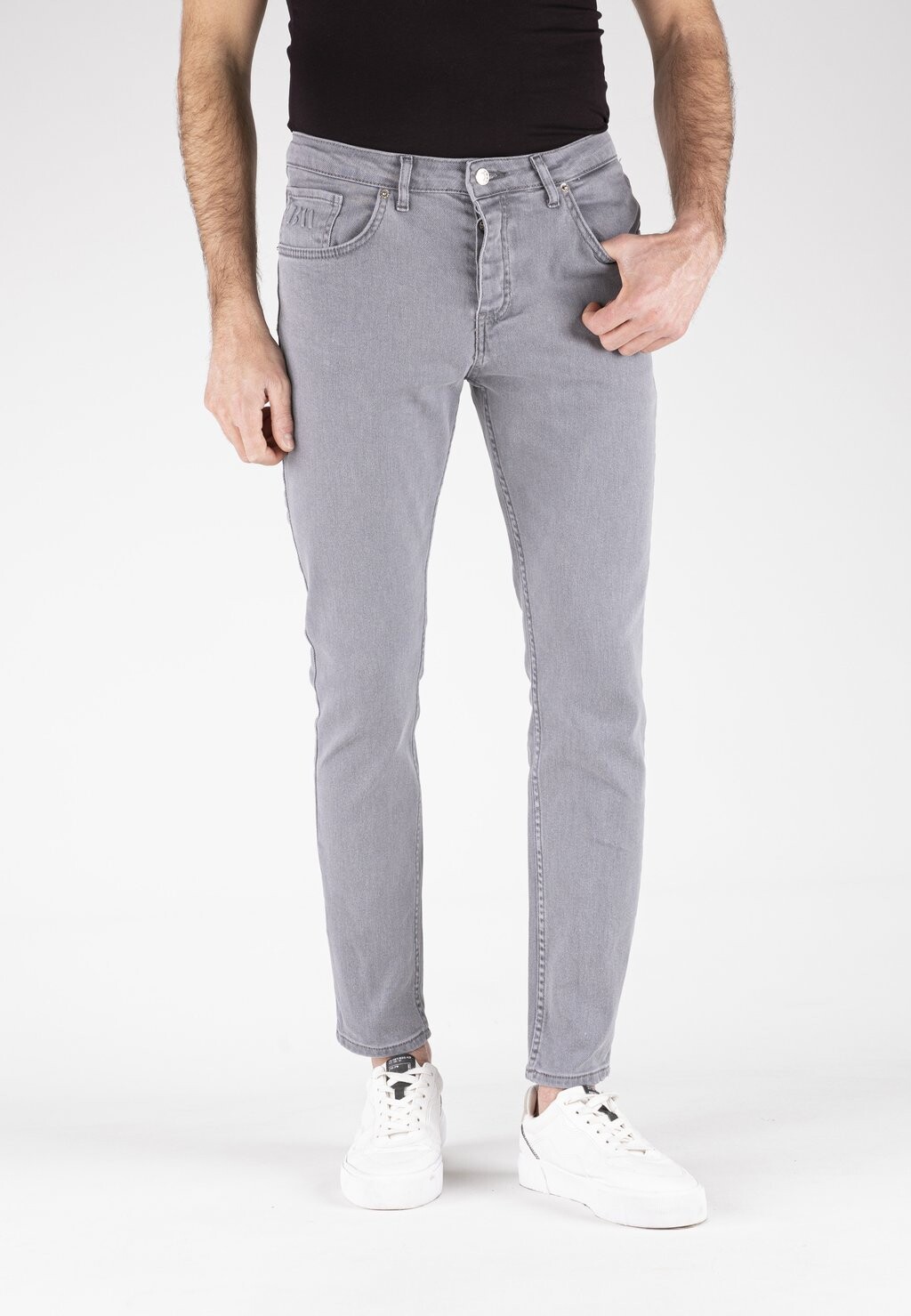 

Джинсы Slim fit Basics and More