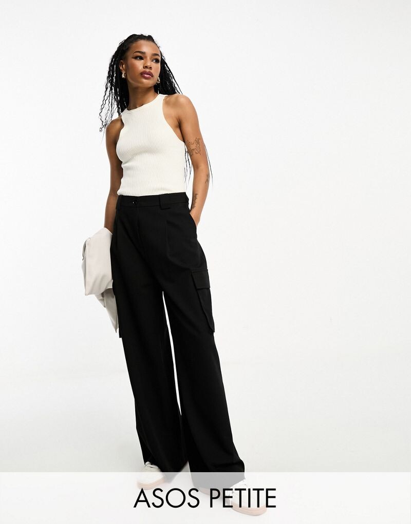 

Черные брюки карго строгого кроя ASOS Petite