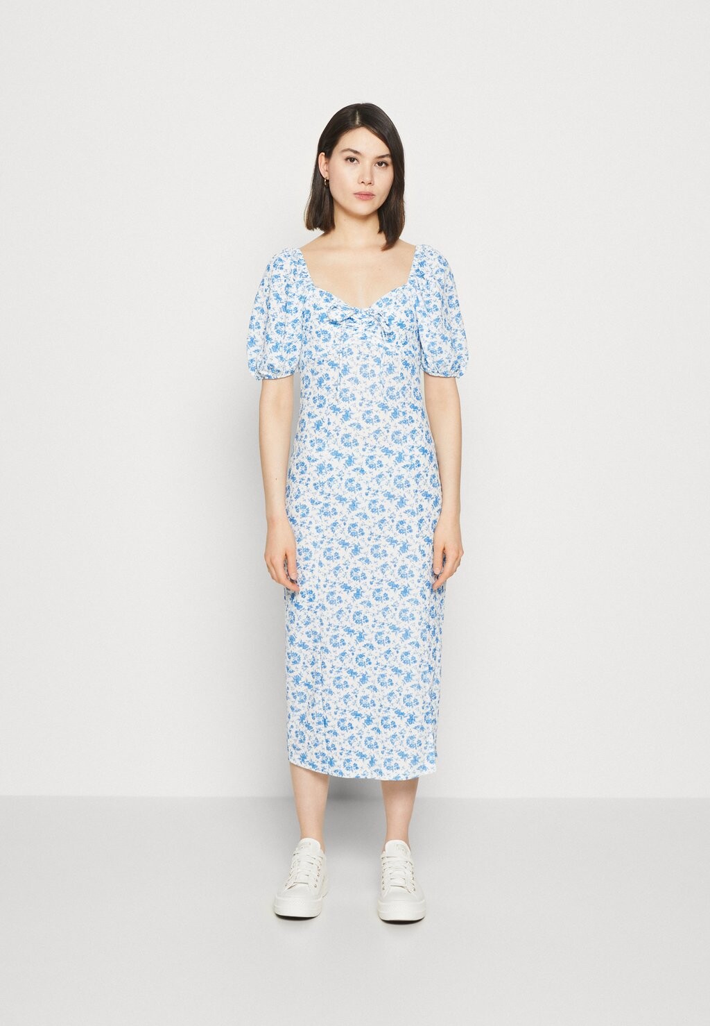 

Повседневное платье Gina Tricot, синий