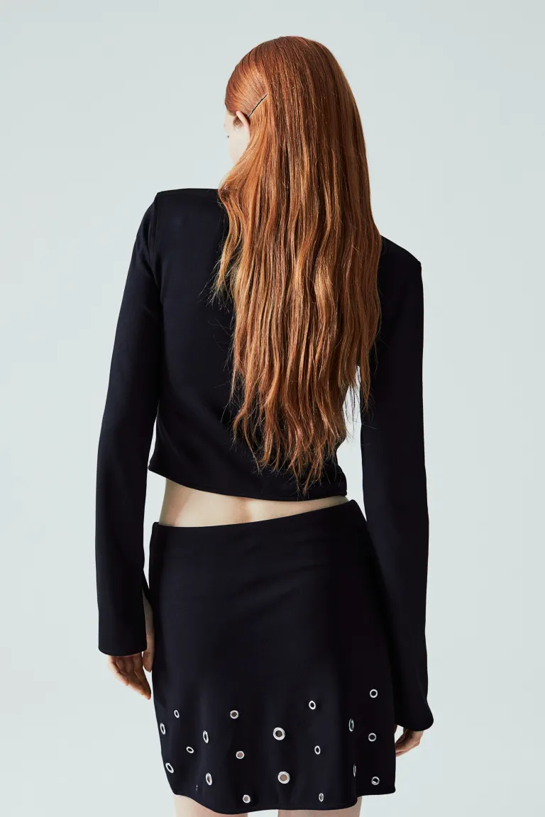 Топ с декоративными пуговицами H&M, черный блузка с принтом и круглым вырезом длинными рукавами xala