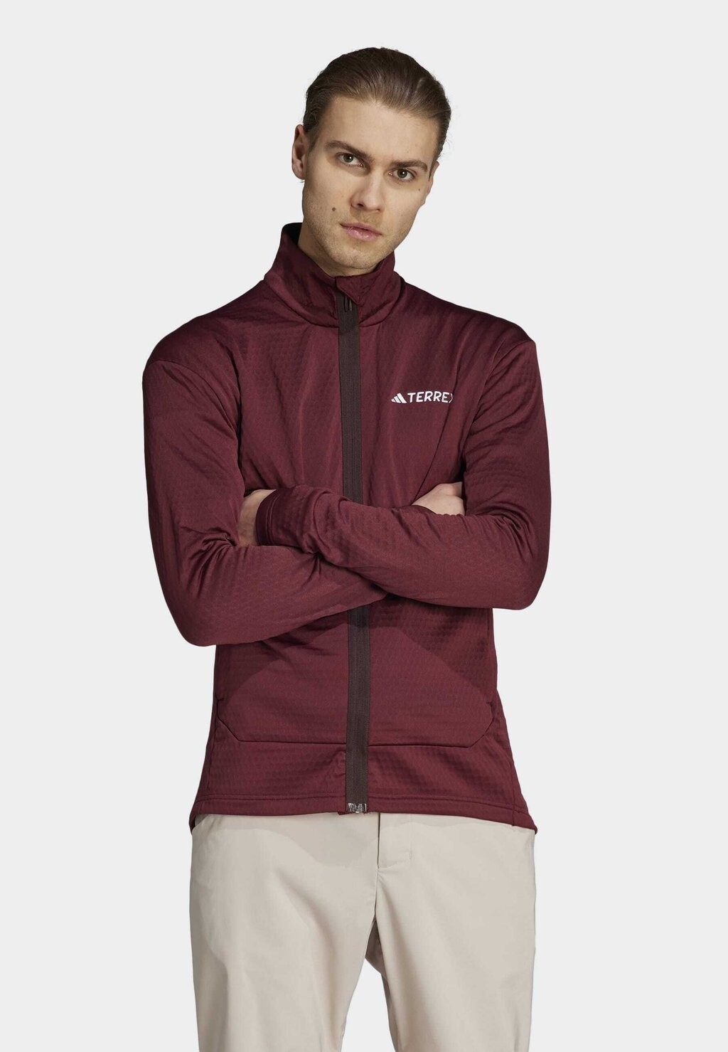 

Спортивная куртка Adidas