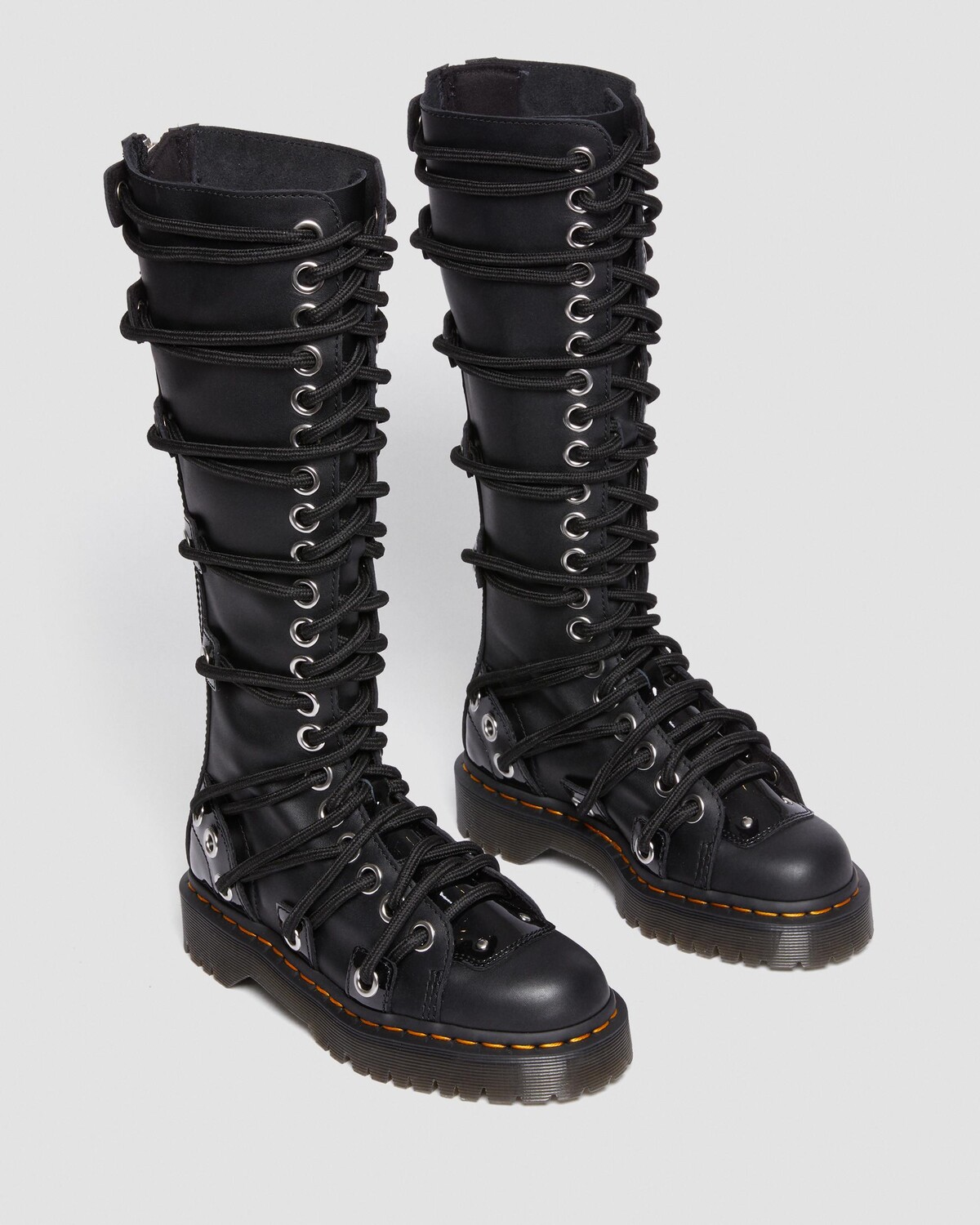 

Кожаные сапоги до колена Daria 1b60 Bex на шнуровке Dr. Martens