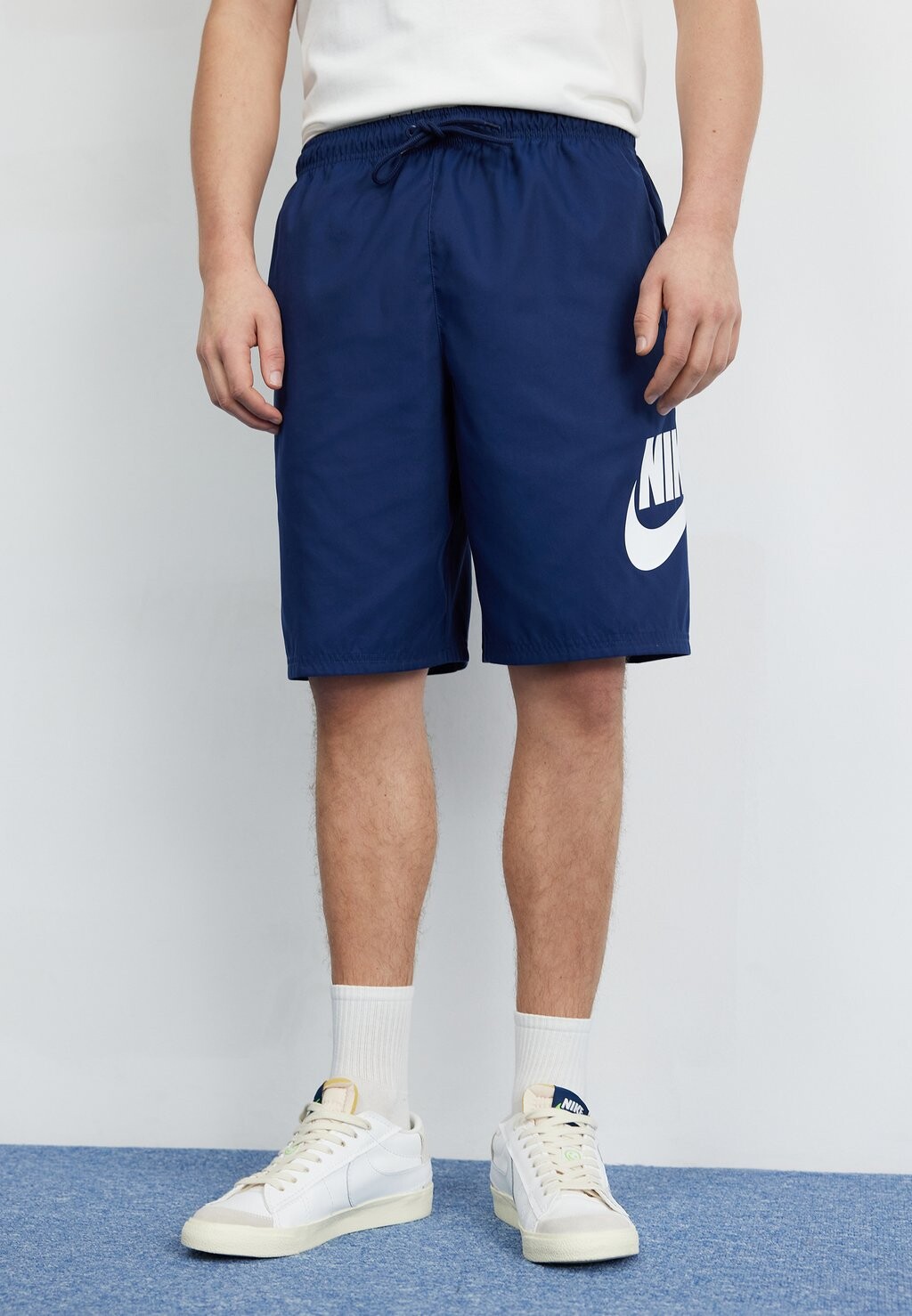 

Шорты Club Nike, цвет midnight navy/white