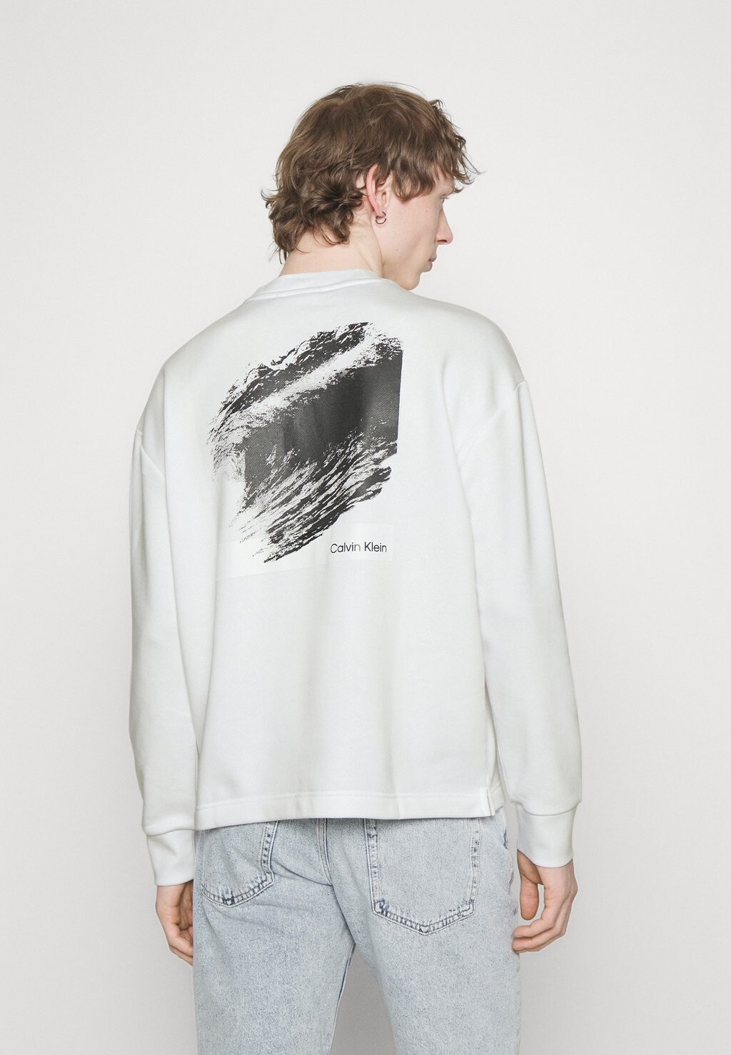

Толстовка Calvin Klein, белый