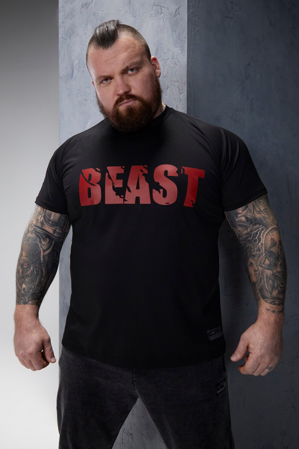 

Мужская футболка active beast raglan performance Boohoo, черный