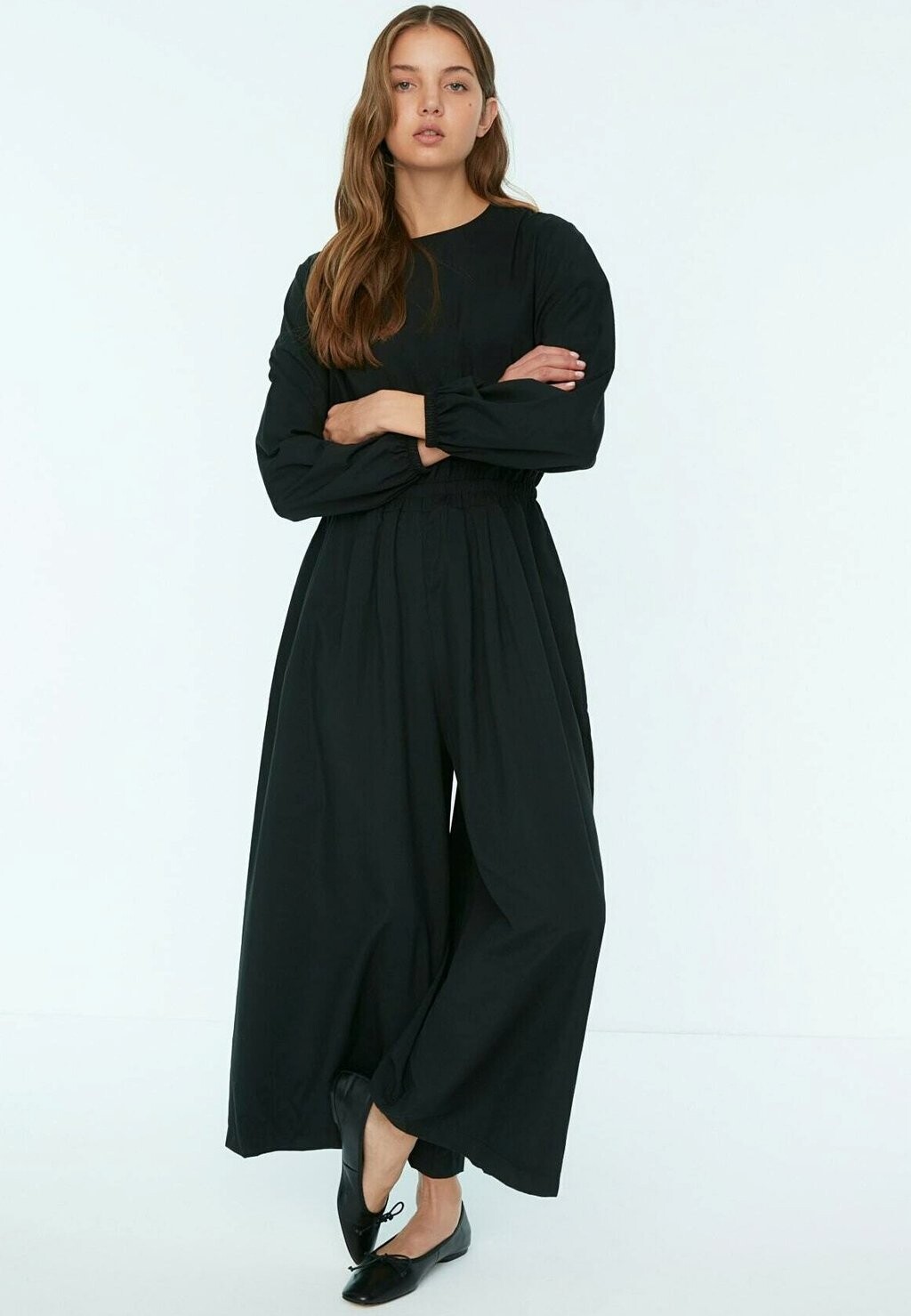 

Комбинезон Trendyol Modest, черный