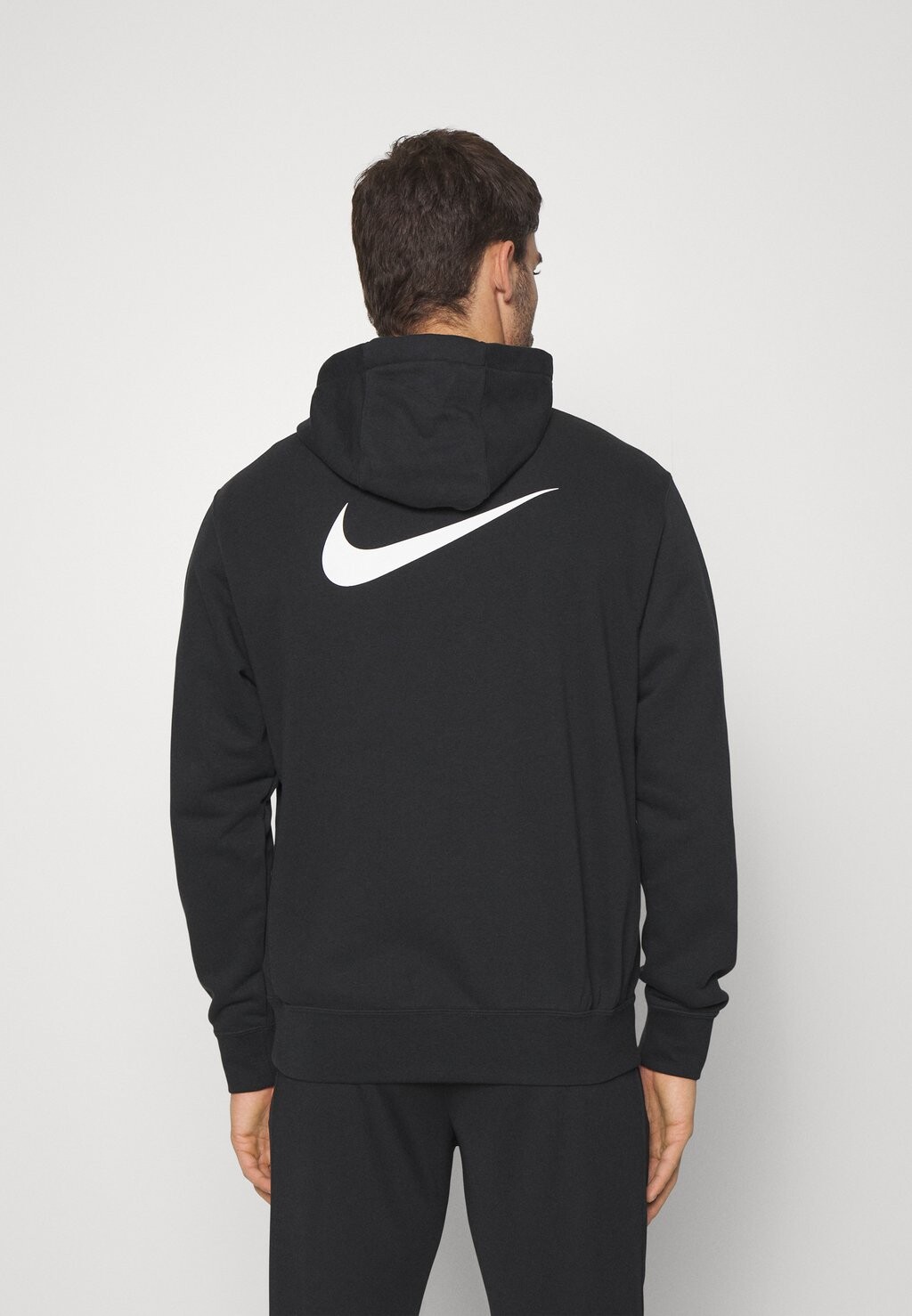 

Худи Nike