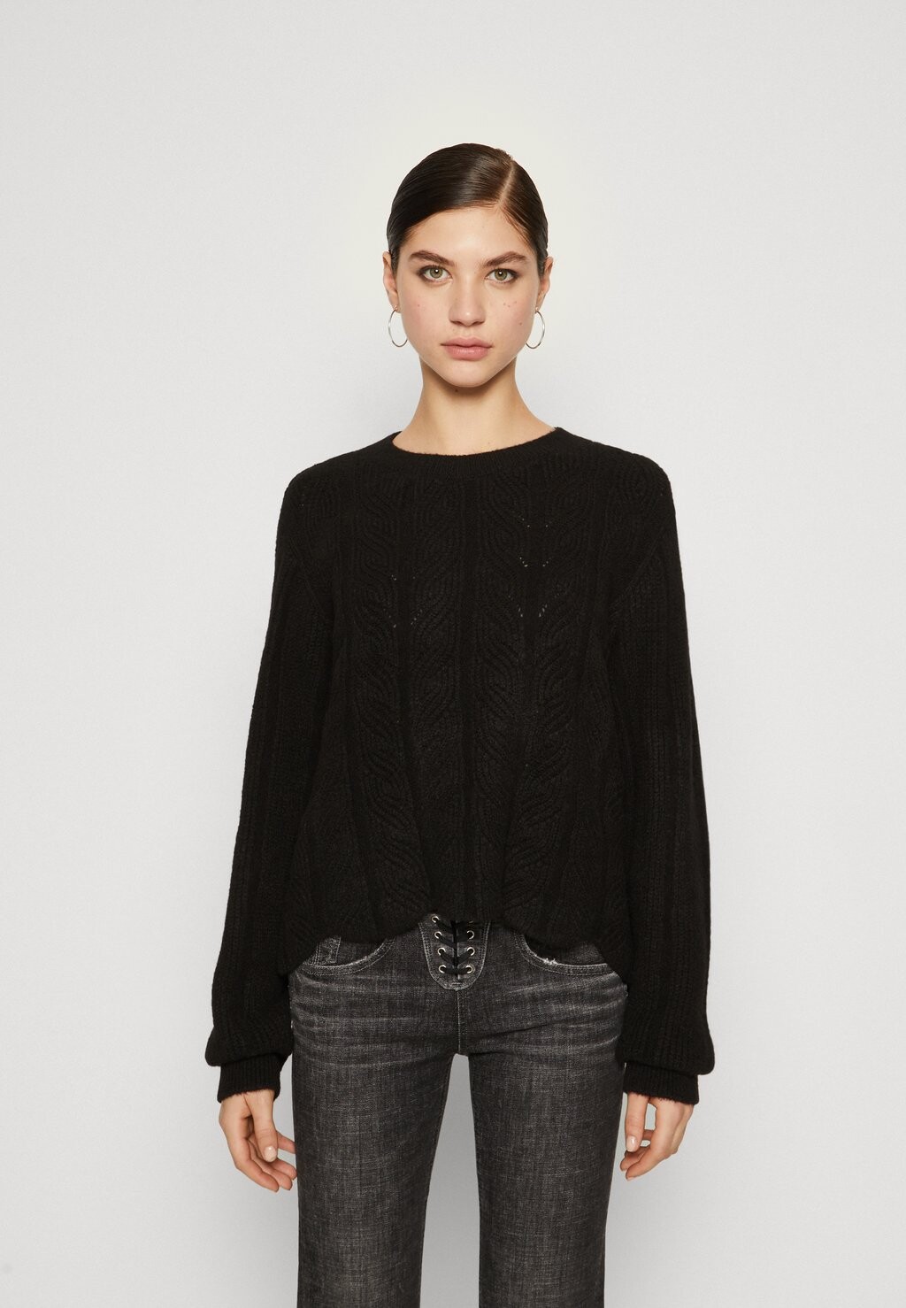 

Свитшот JDY JDYFREJA O NECK SALLOP EDGE, черный