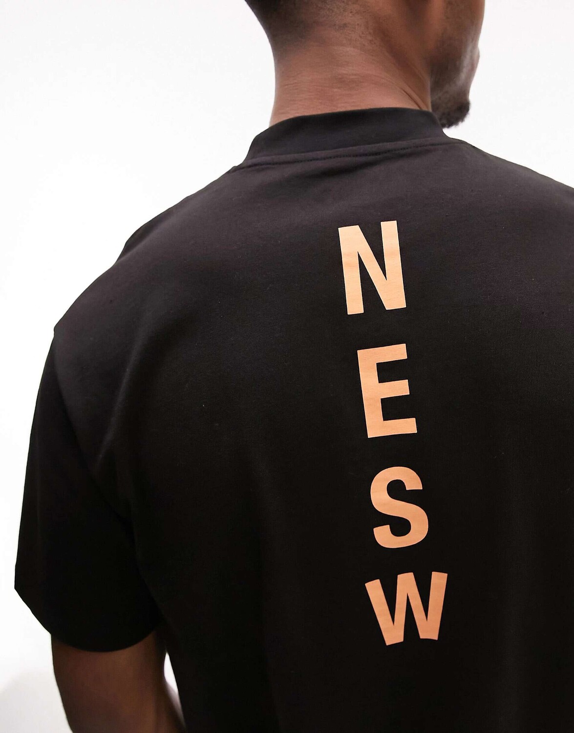 

Черная футболка оверсайз с принтом NESW спереди и сзади Topman