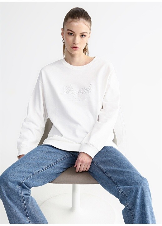 

Белоснежный женский свитшот Aeropostale