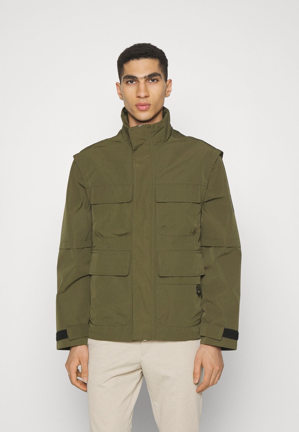 

Легкая куртка Jack & Jones