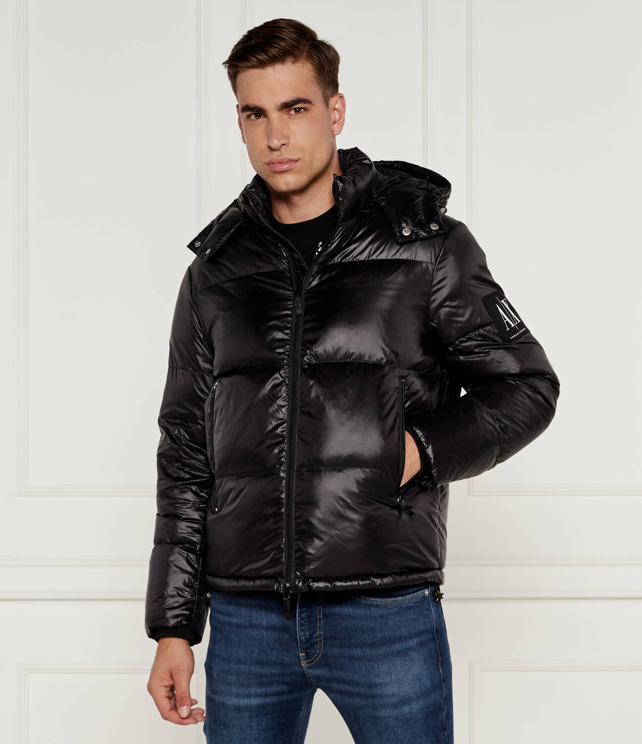 

Куртка Armani Exchange Regular Fit, черный