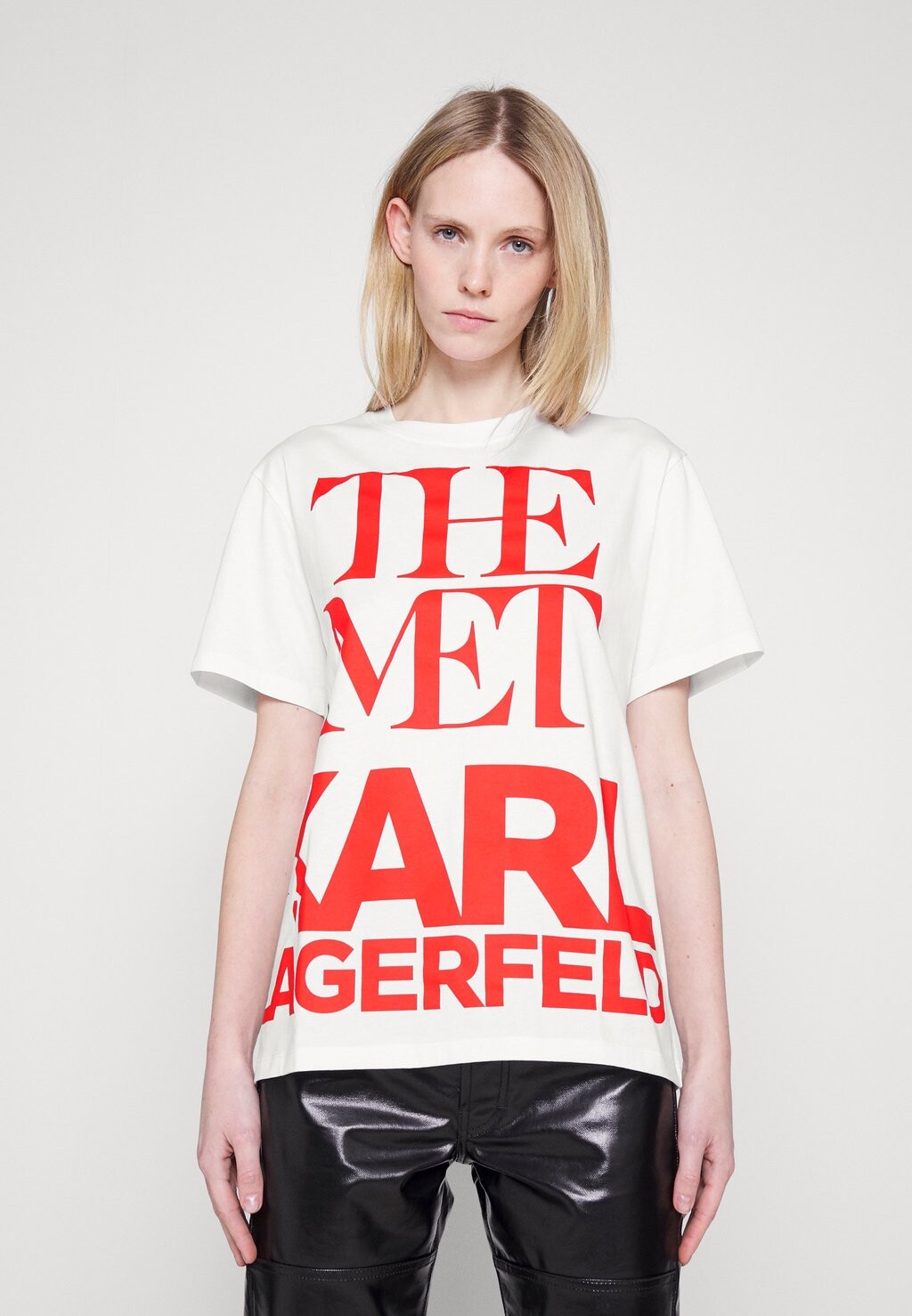 

Футболка с принтом KARL LAGERFELD, белый
