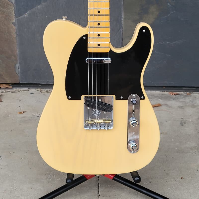 

Электрогитара Fender Custom Shop 1952 Telecaster Time Capsule Faded Nocaster Blonde
