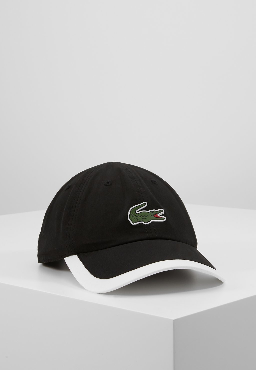 

Бейсболка Lacoste, черно-белый