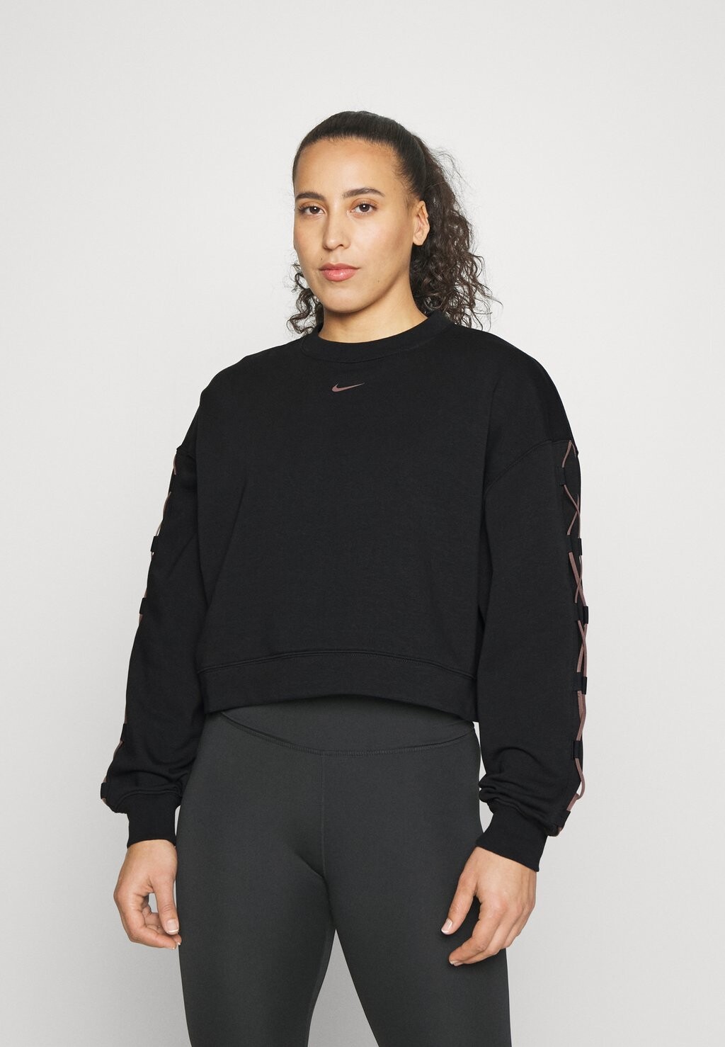 

Толстовка Nike
