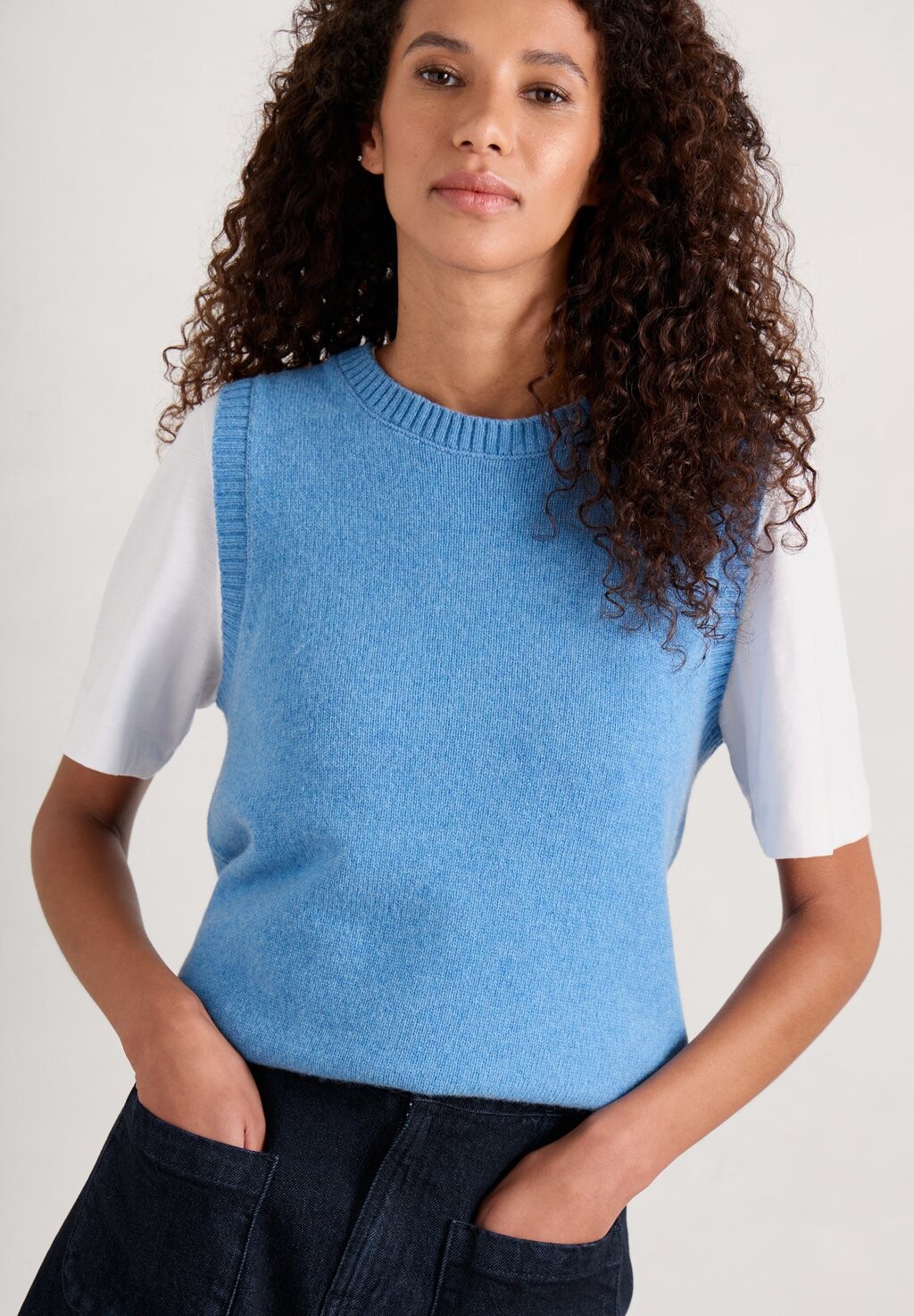 

Свитер East View Sleeveless Seasalt Cornwall, цвет clear sky