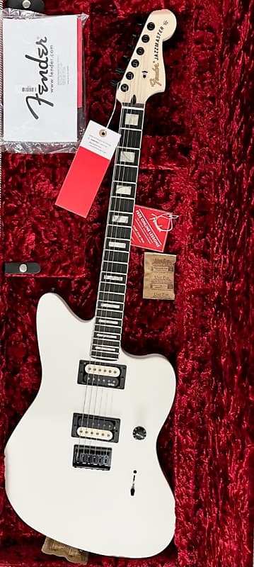 Электрогитара Fender Jim Root Jazzmaster V4, Ebony Board, Flat White Electric Guitar with Case
