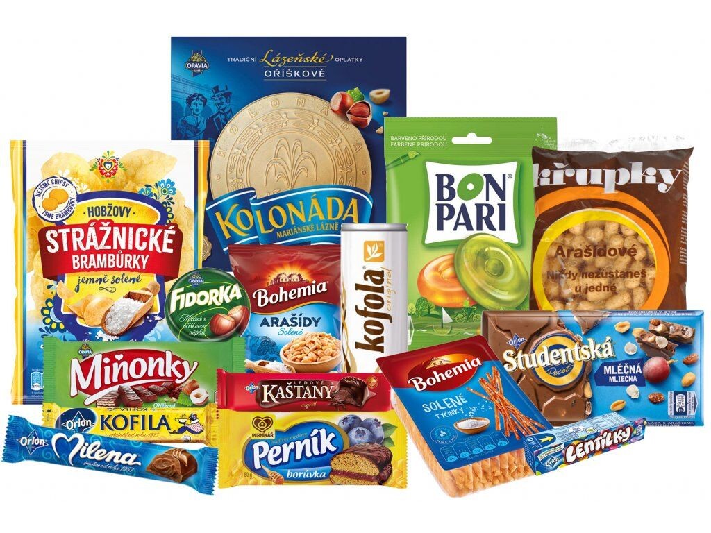 

CzechBox MIX - Вкусная коробка с 15 тщательно отобранными чешскими закусками, конфетами, палочками, чипсами и колой. Take One