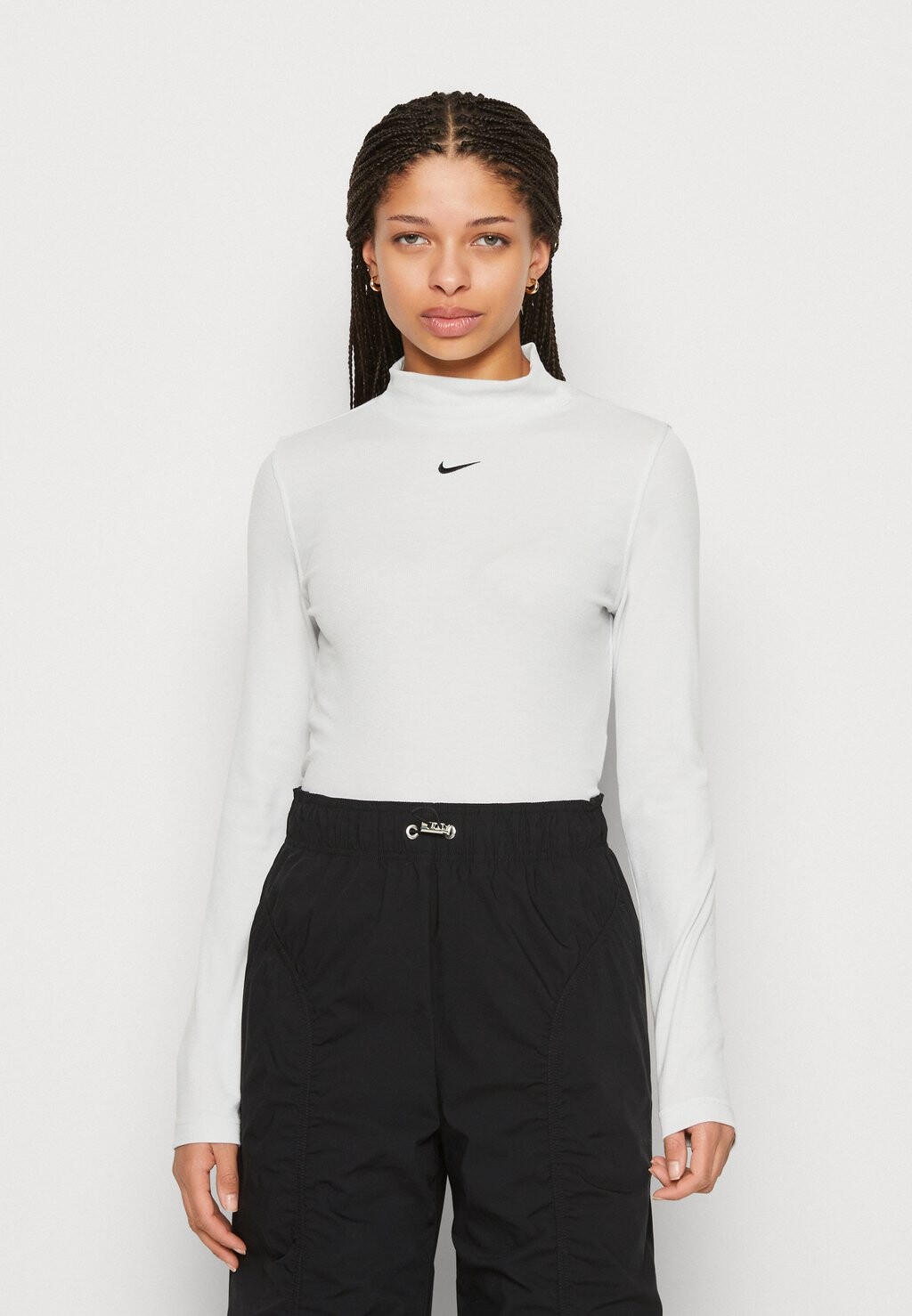 

Топ с длинными рукавами Nike