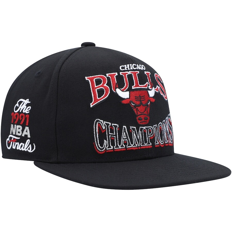 

Бейсболка Mitchell & Ness Chicago Bulls, черный
