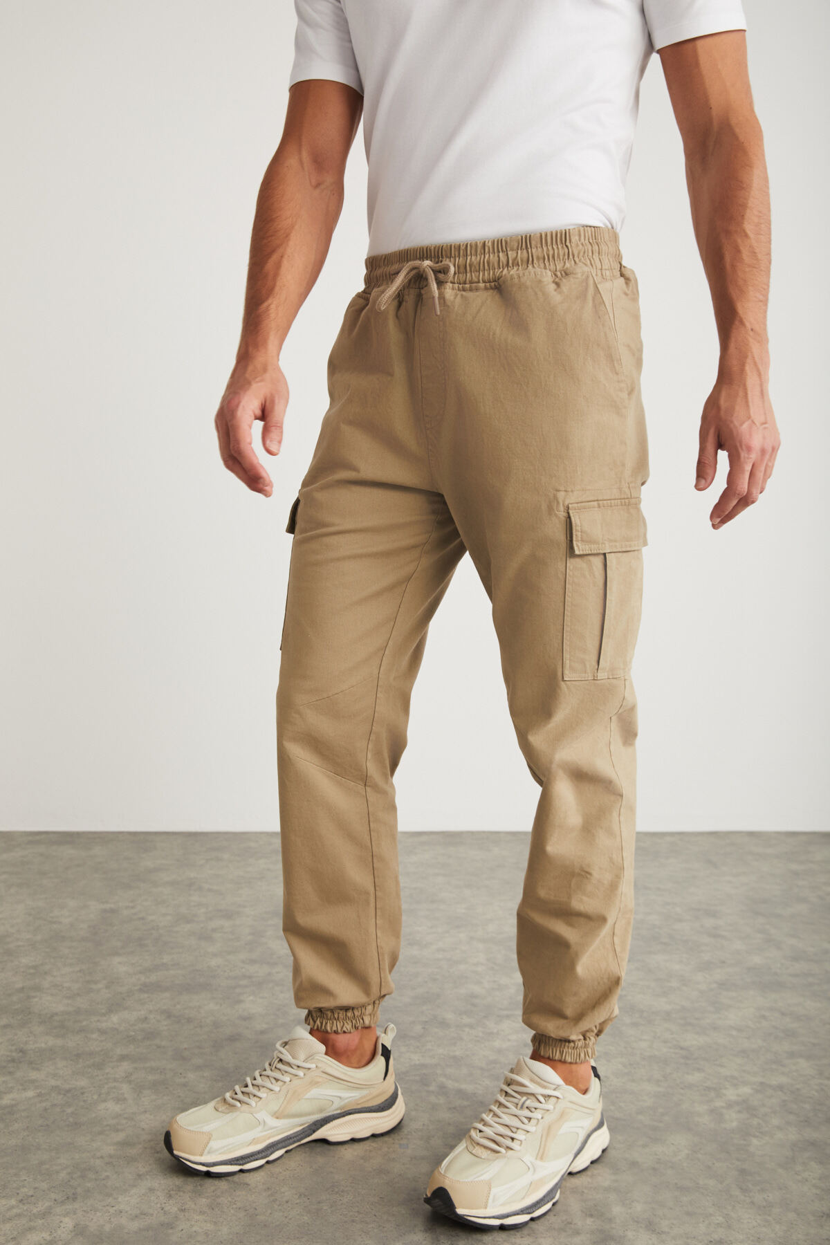Комфортные брюки карго GRIMELANGE, бежевый
