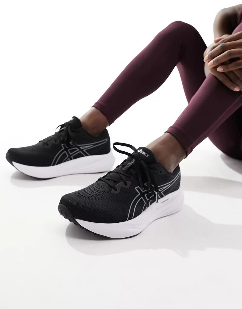 

Черно-белые кроссовки Asics Gel-Pulse 15