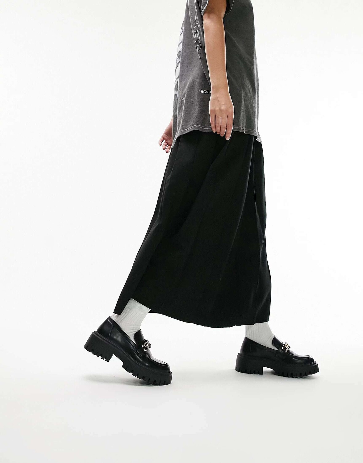 

Черные массивные лоферы Topshop Charlie с цепочкой, Черный