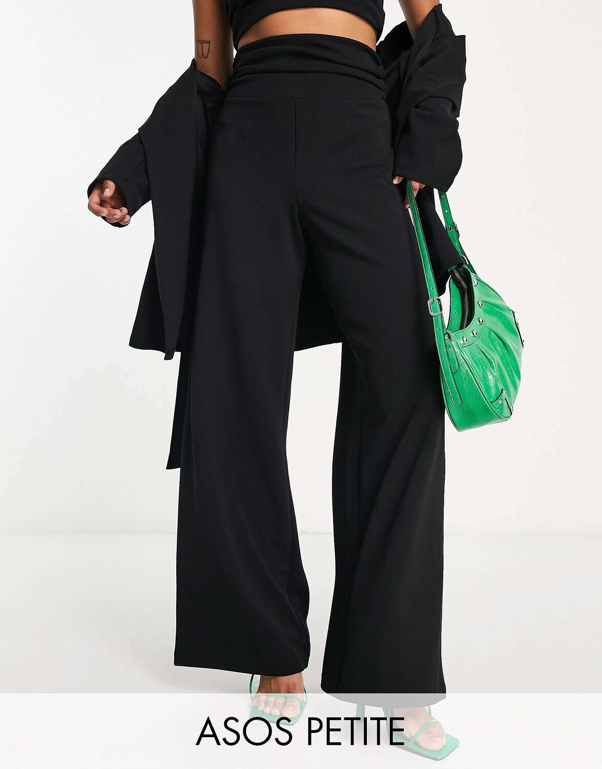 

Черные широкие брюки из джерси с завышенной талией ASOS Petite