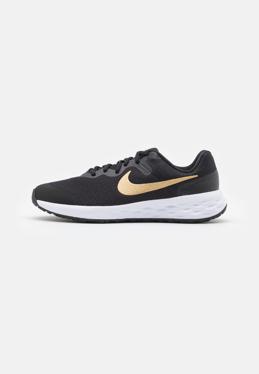 кроссовки нейтрального цвета Nike Revolution 6 (Gs) Nike, цвет black/metallic gold/white кроссовки нейтрального цвета nike revolution 6 flyease gs nike цвет pink foam black