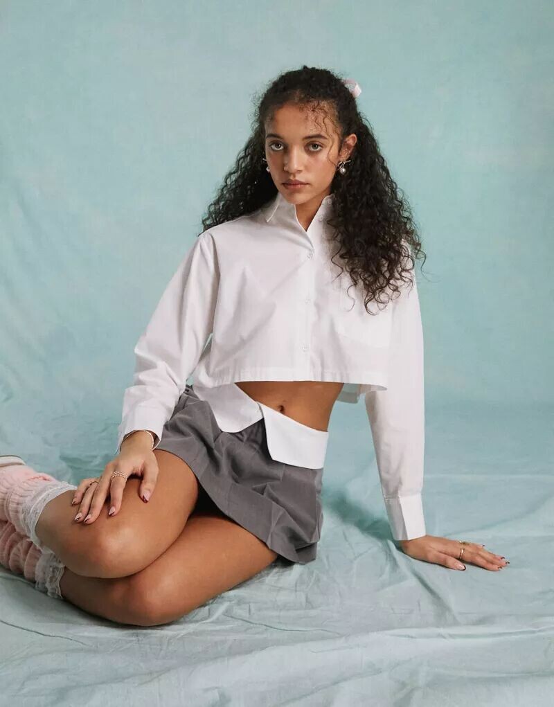 

Белая короткая рубашка из поплина Miss Selfridge
