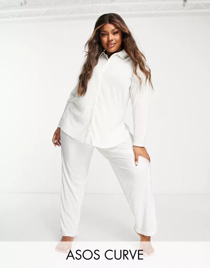 

Белый комплект из рубашки и брюк со складками ASOS DESIGN Curve