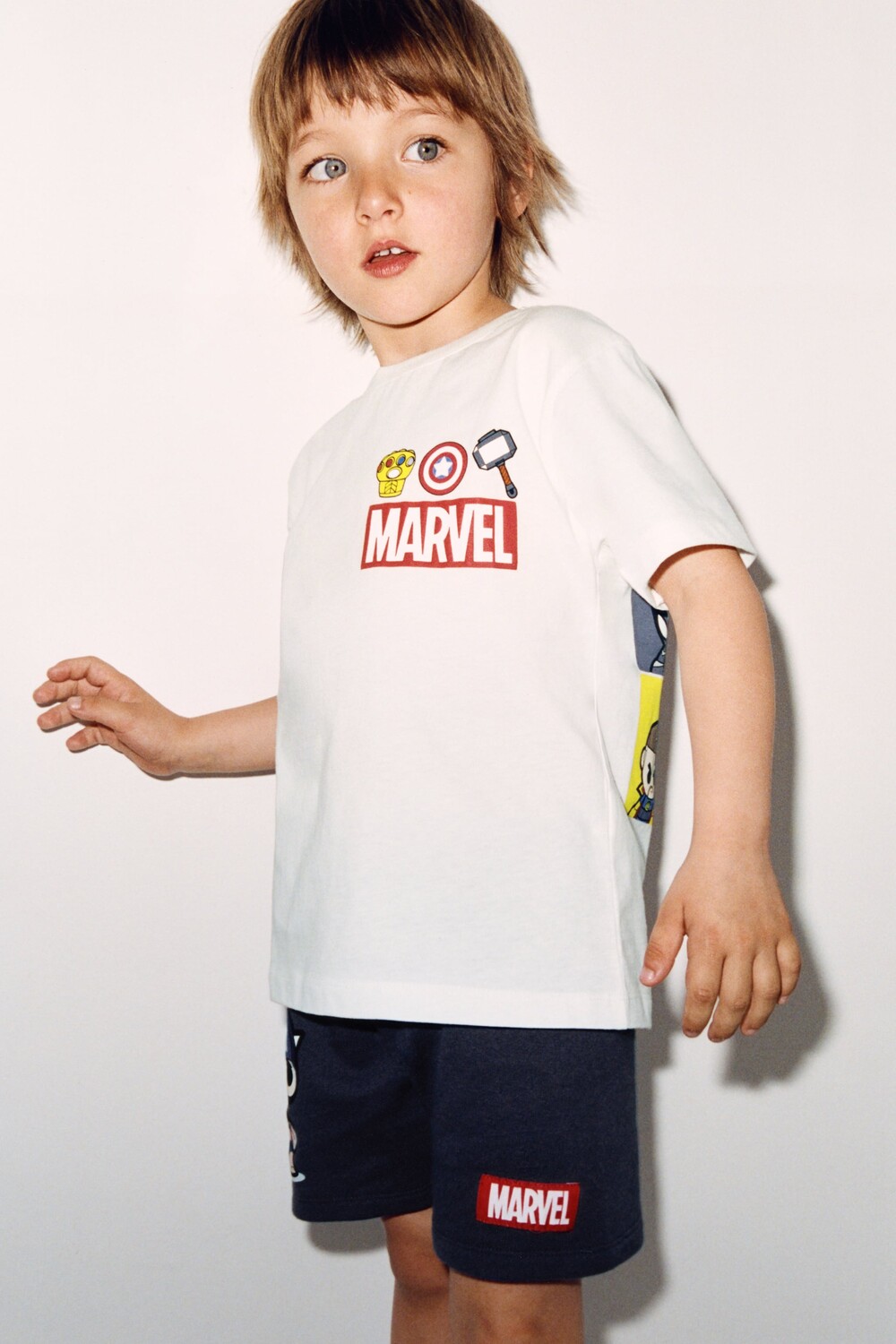 

Капитан америка marvel шорты-бермуды Zara, темно-синий