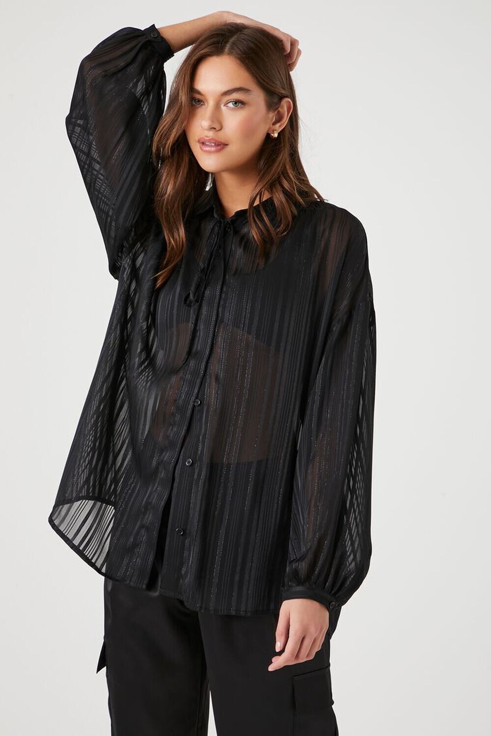 

Атласная рубашка оверсайз с бантом Forever 21, черный