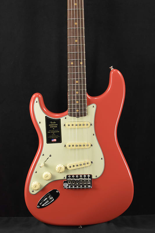 

Электрогитара Fender American Vintage II 1961 Stratocaster Left-Hand Fiesta Red